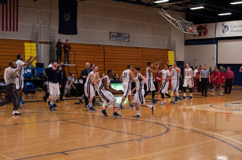 MensBasketballvsCMCC (1)