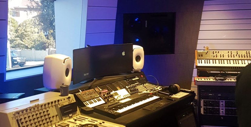 Music Technology: 32 Tracks and More